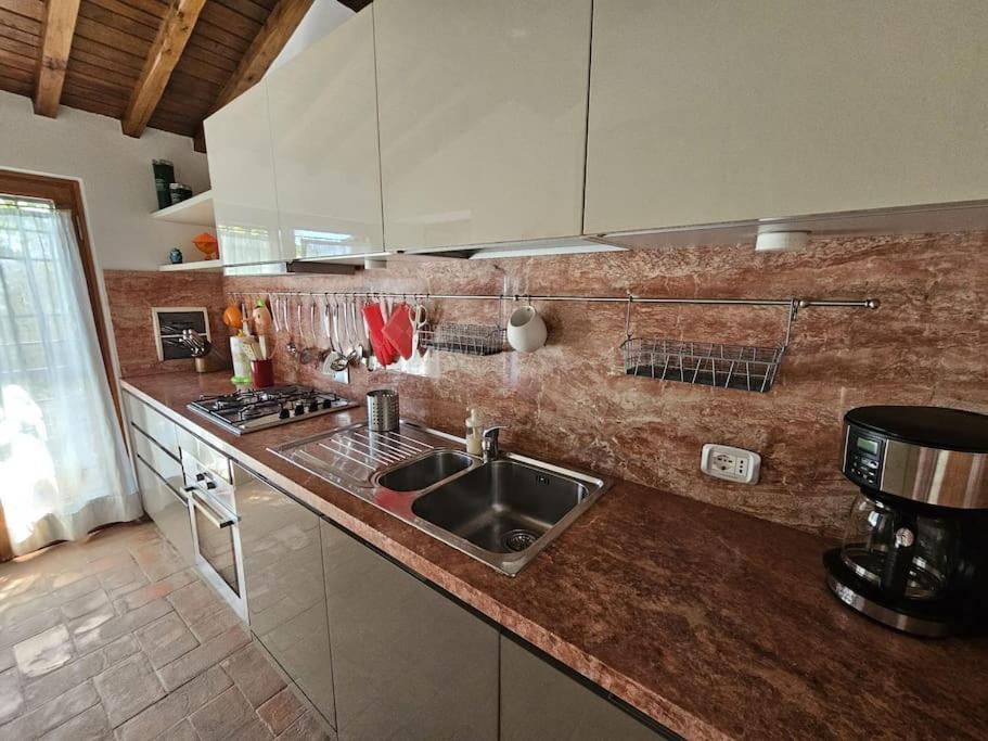 Ferienwohnung Casina Rossa Tavarnuzze Exterior foto