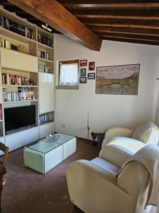 Ferienwohnung Casina Rossa Tavarnuzze Exterior foto